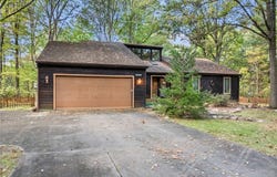 3626 Antoinette Drive, Cuyahoga Falls, OH 44223