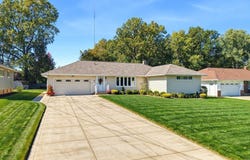 7462 Bradenton Boulevard, Parma, OH 44134