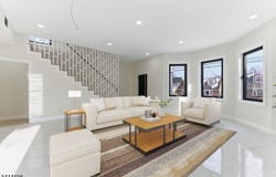 703 3Rd St, Secaucus Town, NJ 07094-3130
