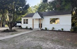 1612 S Porter, Stuttgart, AR 72160