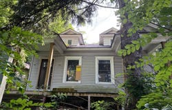 324 Seneca E Tpke, Syracuse, NY 13205