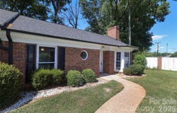 1214 E Franklin Boulevard, Gastonia, NC 28054