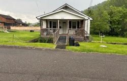 414 Fairfax, Richlands, VA 24641