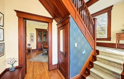 104 N 1st St, Lindsborg, KS 67456