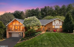 2761 BALTIMORE Pike, HANOVER, PA 17331