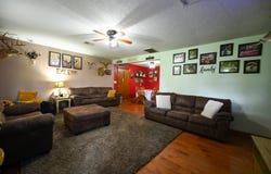6879 State Highway 32, Stockton, MO 65785