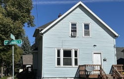1301 CROOKS Street, GREEN BAY, WI 54301