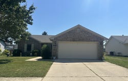 51 Cedarwood, Greencastle, IN 46135