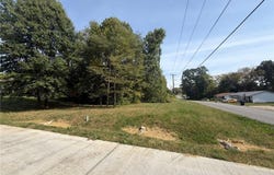 Breckenridge Drive, Hannibal, MO 63401