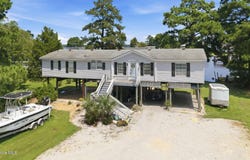 211 D Drive, Chocowinity, NC 27817