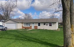 303 E Curtis St, Stryker, OH 43557