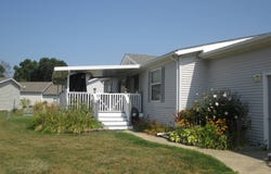 269 Rockford Cir, White Lake, MI 48386