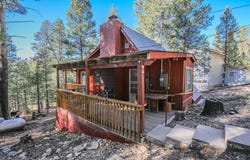 2 Mountain View Ln, Cloudcroft, NM 88317