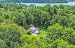 6701 Owens Rd, Radford, VA 24141