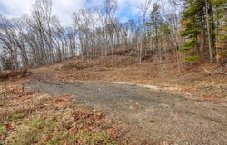 7321 Glenn Highway, Cambridge, OH 43725