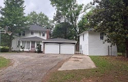 1912 E 3rd Street, Hope, AR 71801