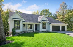 15 Maple Hill Drive, Tonka Bay, MN 55331