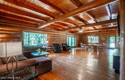 1861 Samuels Rd, Sandpoint, ID 83864