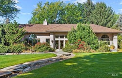 2985 N Holl Drive, Eagle, ID 83616