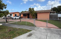 1185 W 32nd St, Hialeah, FL 33012