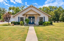 128 Riverview Drive, Anderson, MO 64831