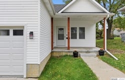 2008 N 70th Street, Omaha, NE 68104