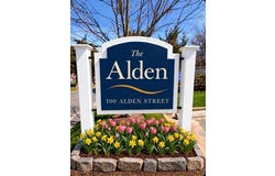 100 Alden Street, Provincetown, MA 02657