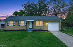 11214 Deering Rd, Louisville, KY 40272