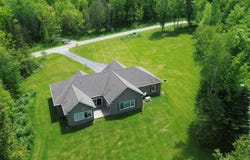 905 Dairninaka Drive, Derby, VT 05829