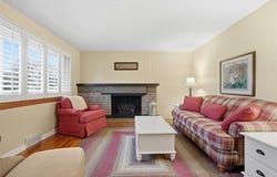 401 Clair Dr, Upper St Clair, PA 15241