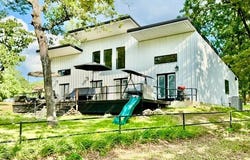 6033 Gowan Dr, Malakoff, TX 75148
