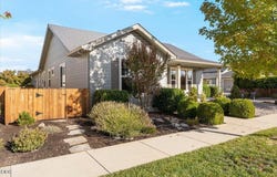 510 Stone Pointe Drive, Central Point, OR 97502