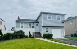 3124 Benjamin Road, Oceanside, NY 11572
