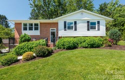 11 Summit Drive, Arden, NC 28704