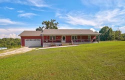 1257 Elkhead Road, Sparta, MO 65753