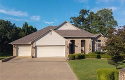 2710 Parkway Lane, Van Buren, AR 72956