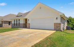2811 Roe Deer Street, Springdale, AR 72762