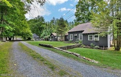 83 Pilot Knob Road, Kattskill Bay, NY 12804