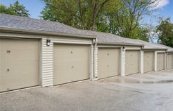 9533 University Avenue, Clive, IA 50325
