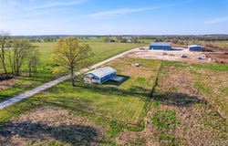 3292 S 107th Road, Flemington, MO 65650