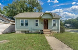 350 E Clark Ave, Augusta, KS 67010