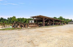 374 Mill St, Centreville, AL 35042