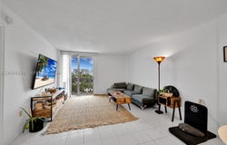 1020 Meridian Ave, Miami Beach, FL 33139