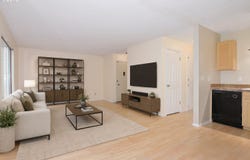 200 SW FLORENCE Ave, Gresham, OR 97080