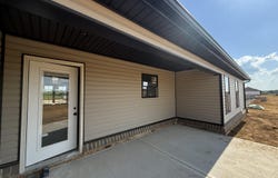 416 Lands End Dr, Berea, KY 40403