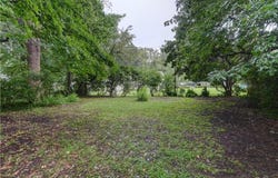 2305 W 73rd Street, Prairie Village, KS 66208