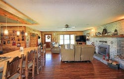465501 E 800 Road, Stilwell, OK 74960