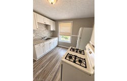 865 Whitcomb Road, Cleveland, OH 44110