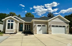 5997 S BELVIEW Ave, Murray, UT 84107