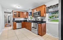 8644 Summit Drive, Clive, IA 50325